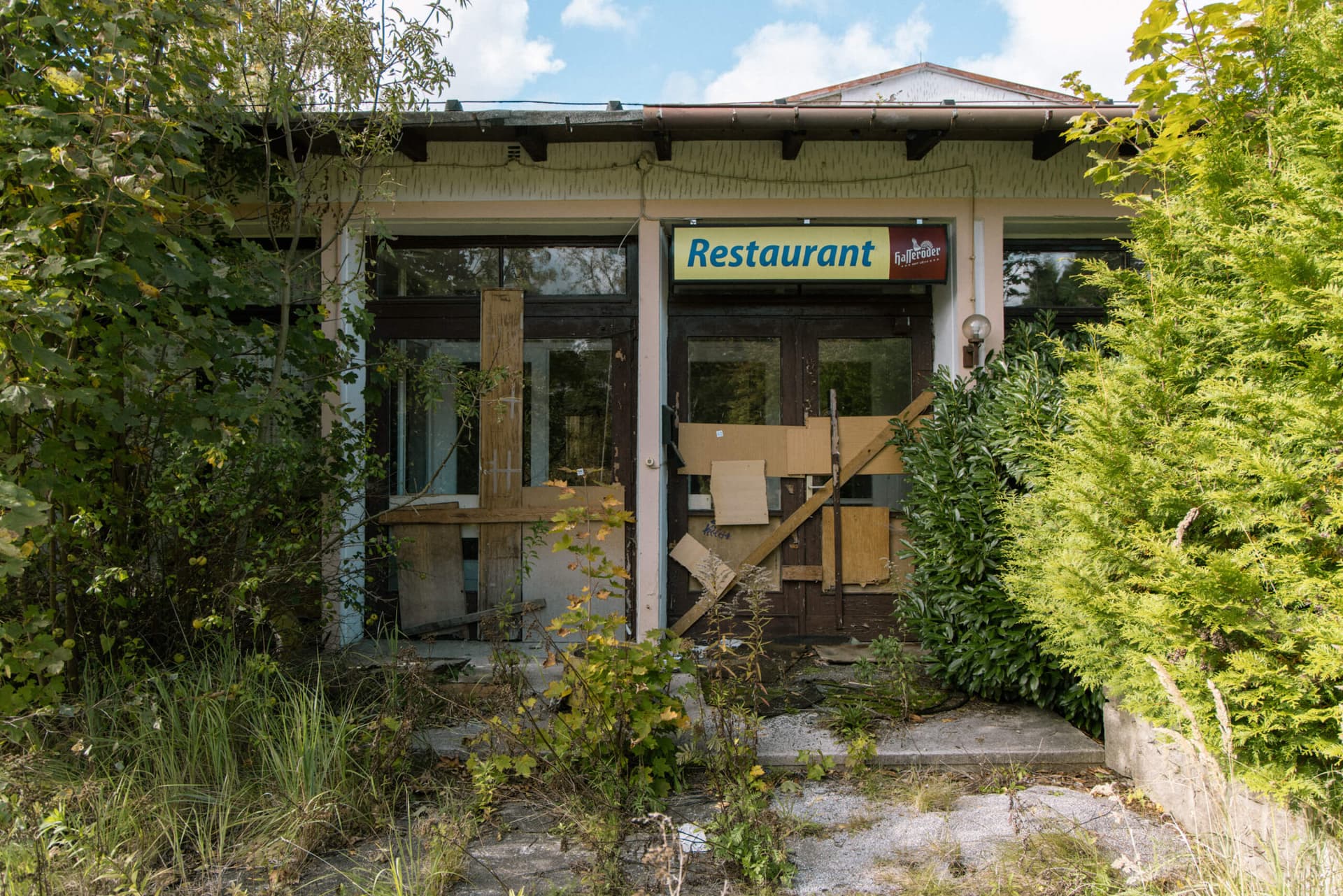 Gasthaus im Grünen — Aufnahme 4
